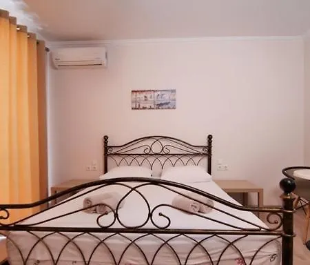 Hotel Vironas