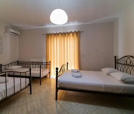Hotel Vironas
