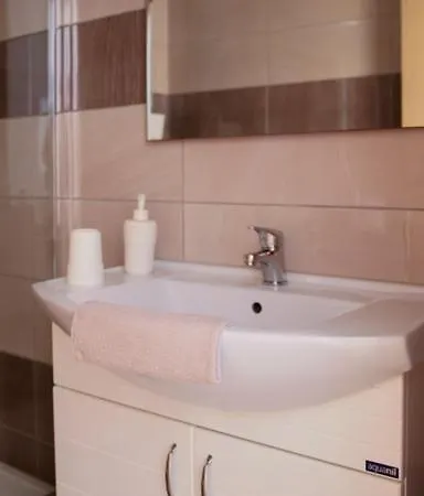 Hotel Vironas