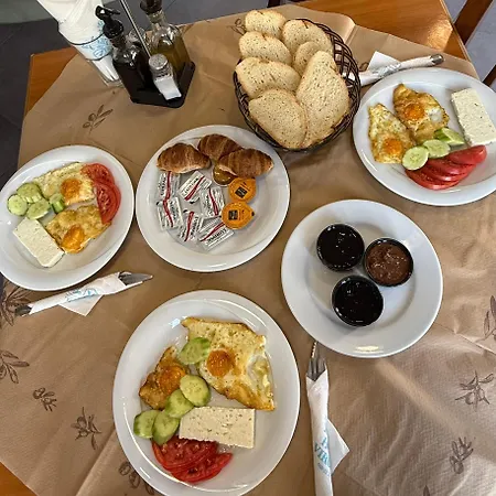 Vironas Hotel Himarë