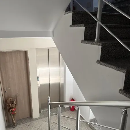 Hotel Vironas Himare