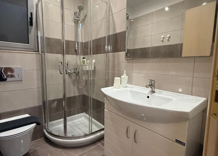 Vironas Hotel Himare