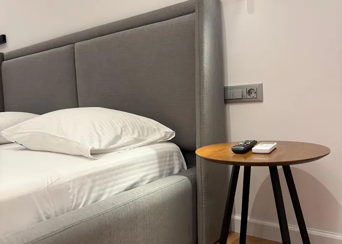 Vironas Hotel Himare