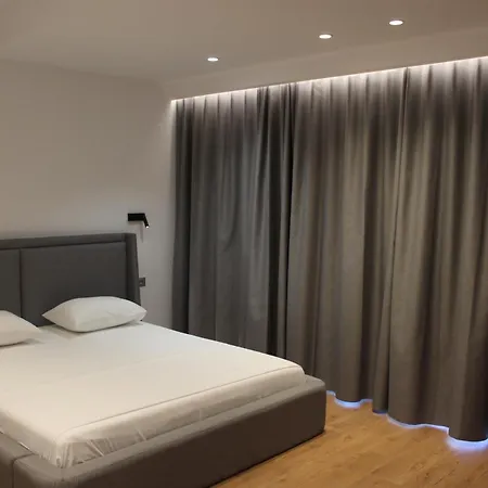 Vironas Szálloda Himara