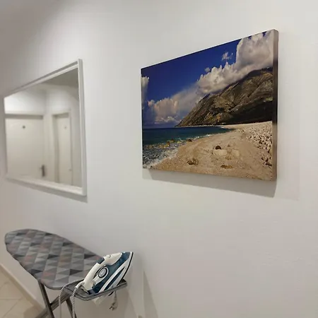 Hotel Vironas Himare