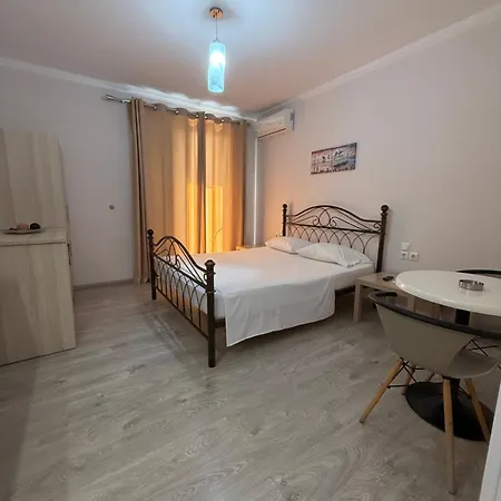 Vironas 3* Himare