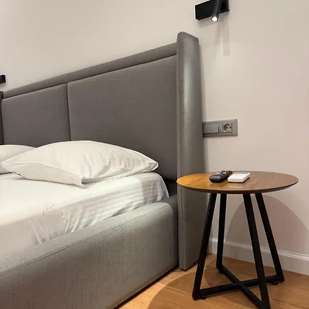 Vironas Hotel Himare