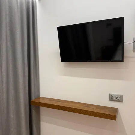Hotel Vironas 3*
